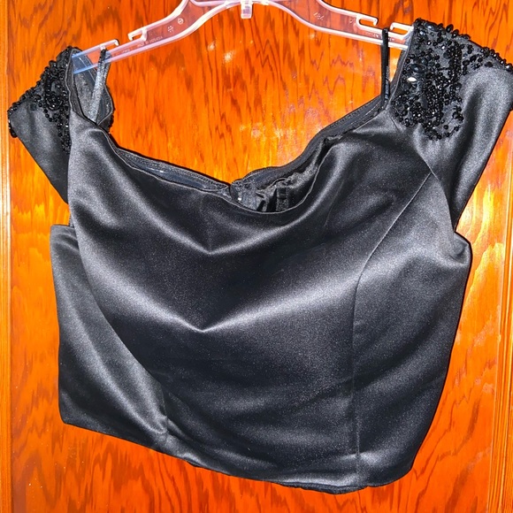 Morilee Black Off the Shoulder Homecoming dress - Picture 6 of 8